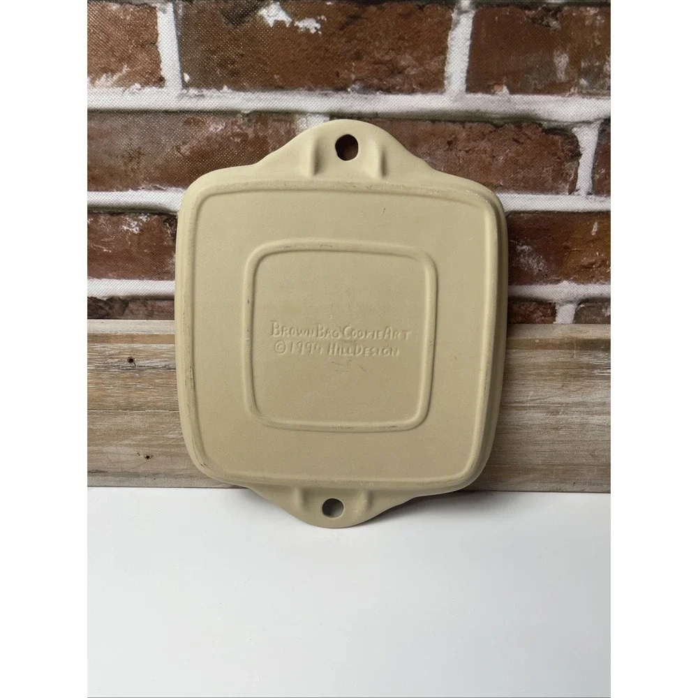 1994 Hill Design Brown Bag Cookie Art Christmas Shortbread Pan Mold Stoneware